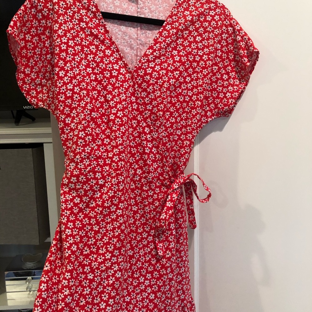 Old Navy Red Floral Wrap Dress - Picture 3 of 7